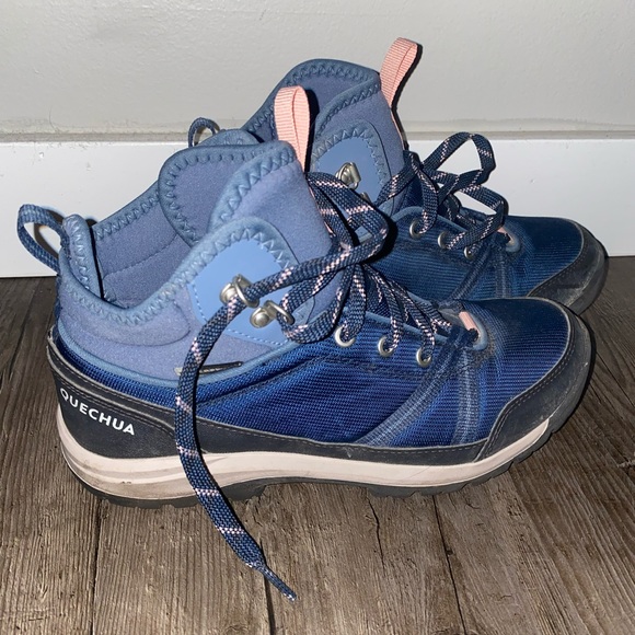 Quechua Women’s Hiking Boots - Picture 3 of 5